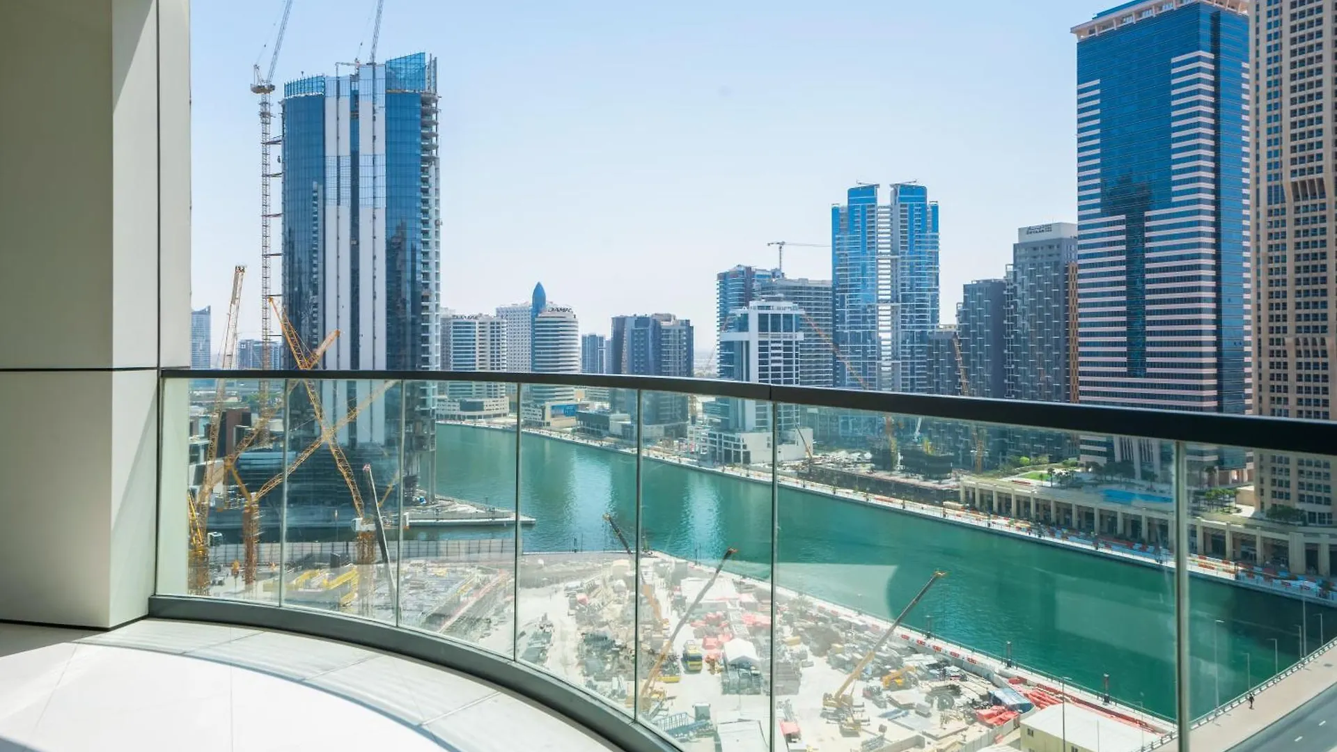 Apartment Spacious & Fully Furnished 1Br In Zada Dubai